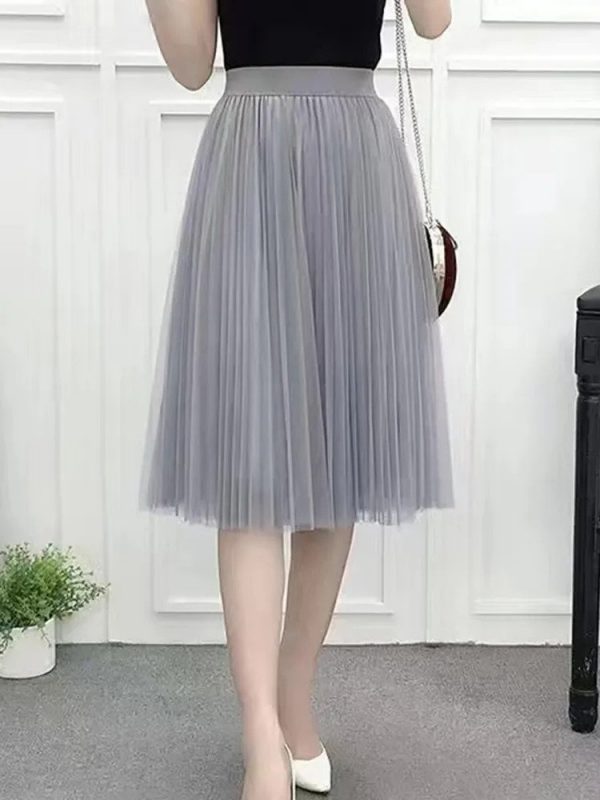 Elegant Tulle Skirt - Image 3